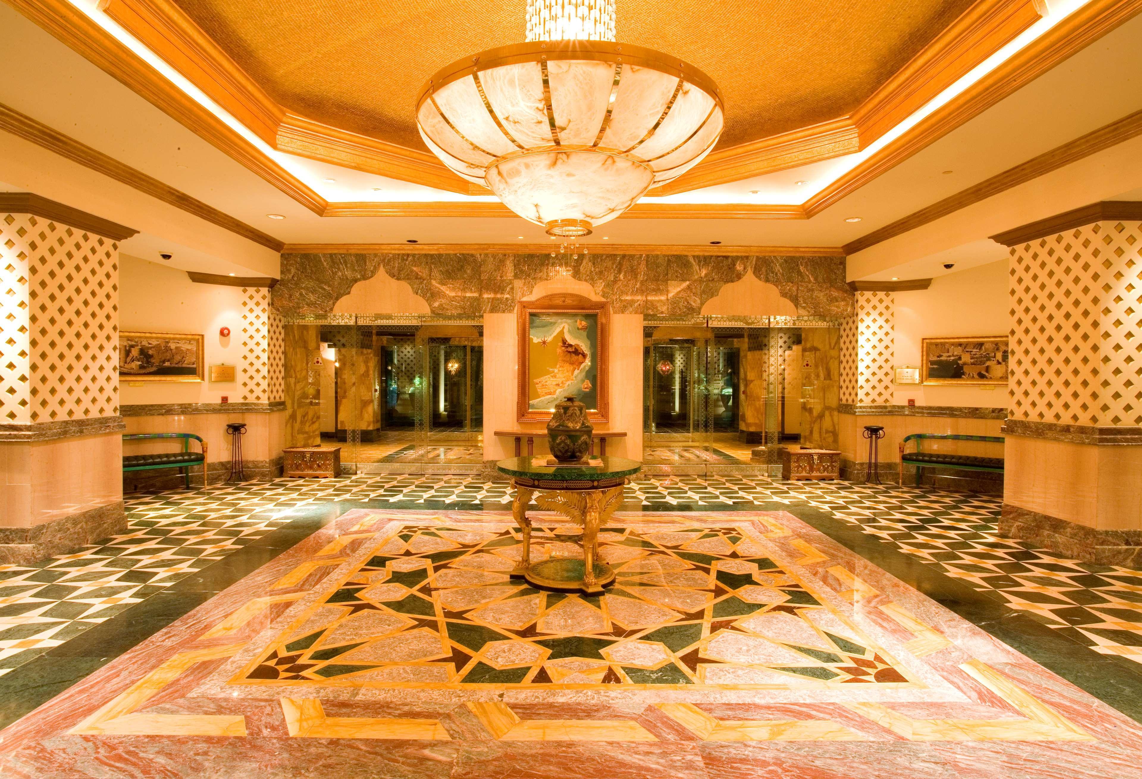 Grand Hyatt Muscat Hotel Interior photo